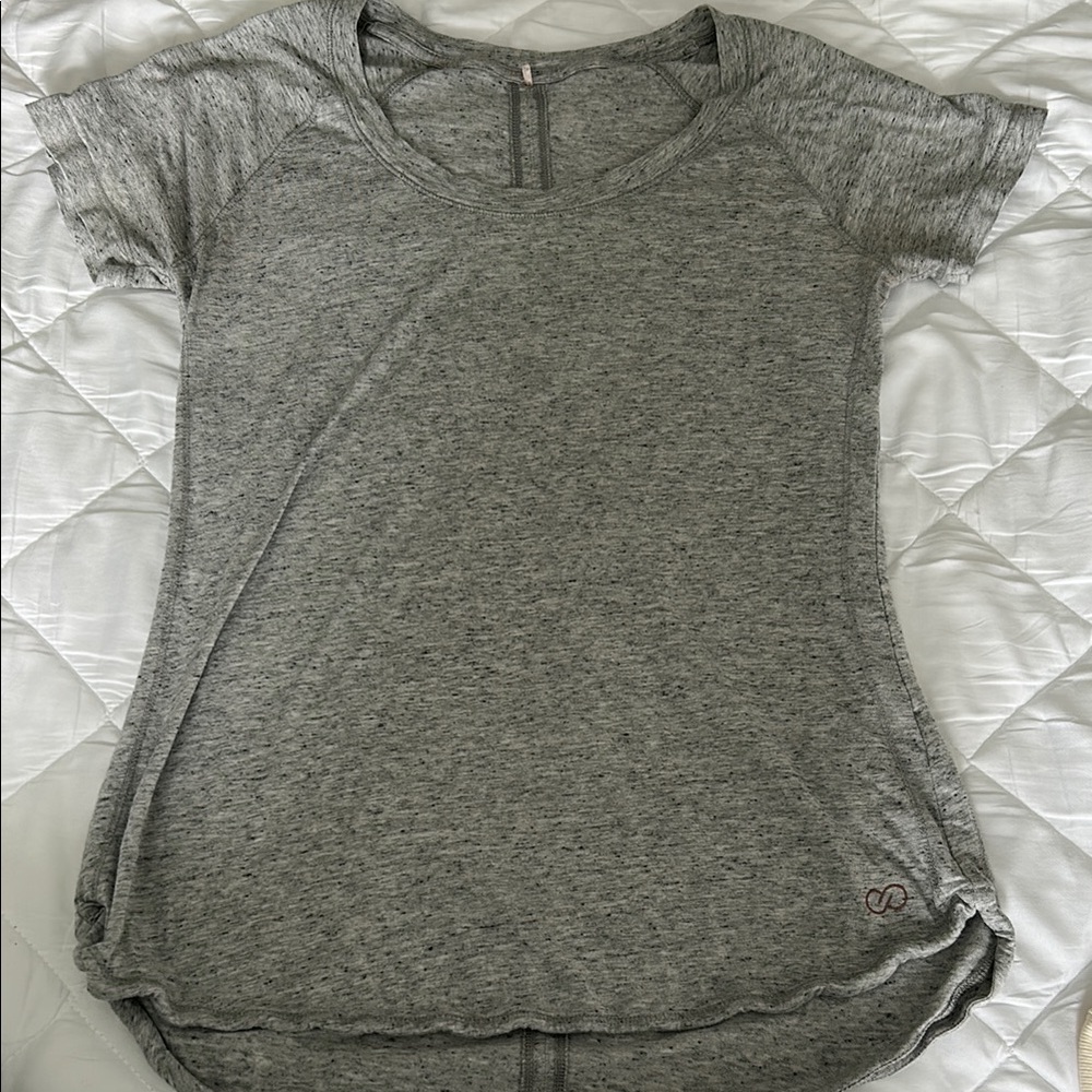 Women's Gray Short Sleeve Top